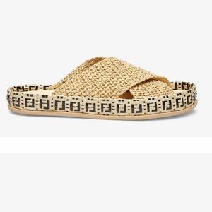 fendi sandals 40
Beige raffia slides